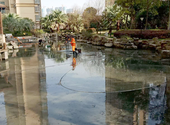 大田景观池淤泥清理