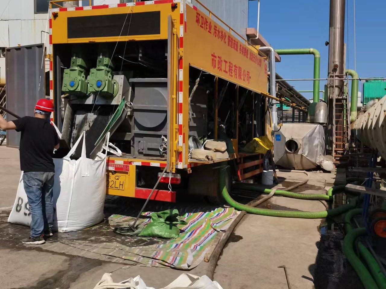 大田淤泥压干处理